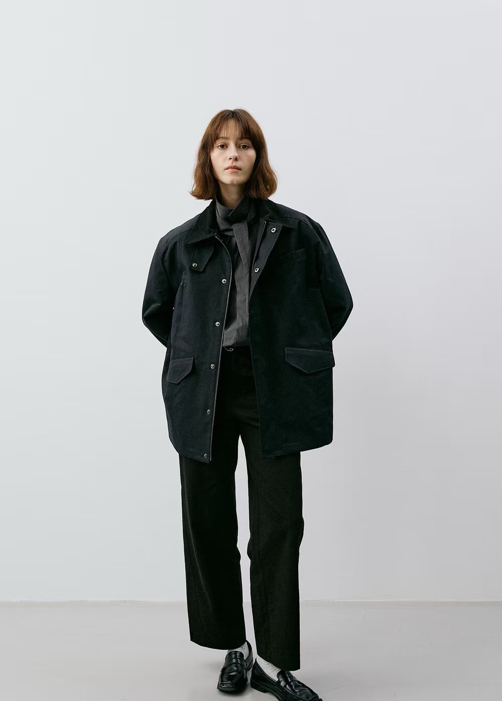 The Power of a Black Minimalist Look 微信图片 20260321152142